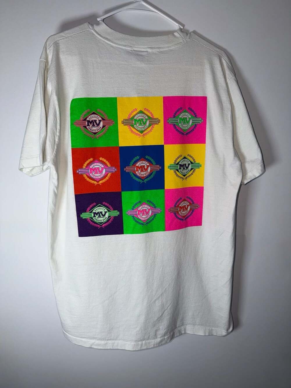 MV Sport Vintage 90s Pop Art Grid T-Shirt XL White